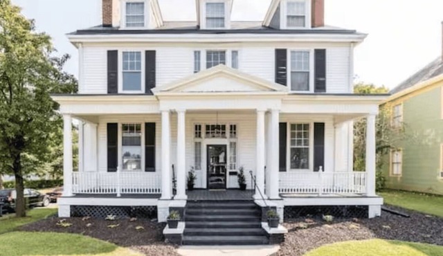 Grand Historic Home Near Downtown w/Rec Room
