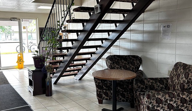 Grand Inn