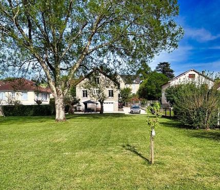 Grand Jardin Maison Spacieuse Idéale pour Famille