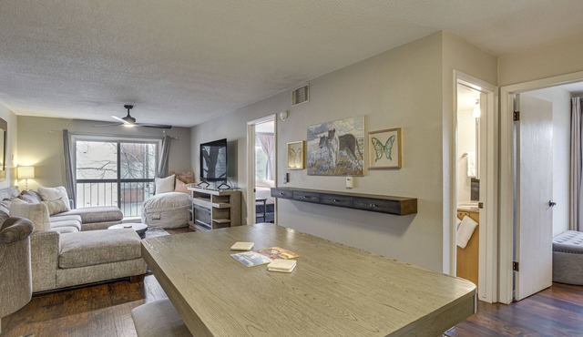 Grand Junction Condo: Balcony, Community Pool!