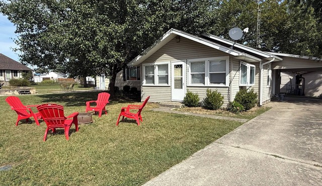 Grand Lake Getaway nCozy 2 - Bedroom Lake Retreat Near Grand Lake St. Marys