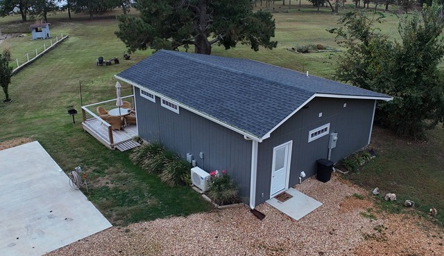 Grand Lake's Newest Two Bedroom Two Bathroom Cottage Plus Full Hookup RV Spot