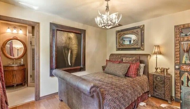 Grand Lake's Only Boujee Lake House Making Memories One Week at a Time Escape the ordinary, your island adventure awaits!