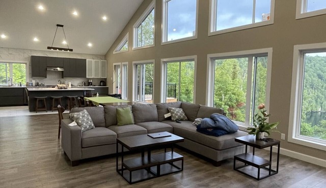 Grand Lake View Villa Waterfront luxury 5 bedrooms