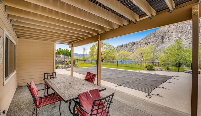 Grand Lakefront Family-Friendly Estate with Private Pool & Hot Tub