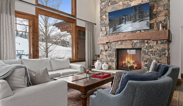 Grand Lodge - Four Bedroom #405 - Ski-in/ski-out 4 Condo