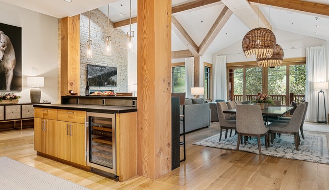 Grand Lodge - Four Bedroom #502 - Ski-in/ski-out 4 Condo