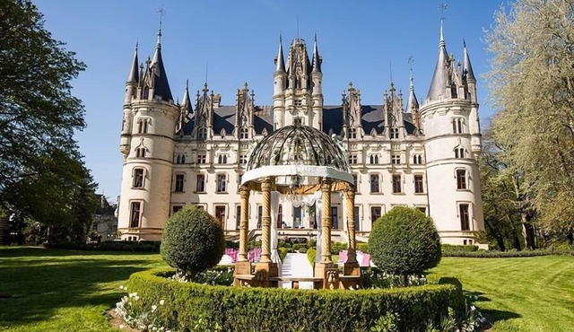 Grand Luxury chateau rental in Anjou loire valley france - Wedding destination