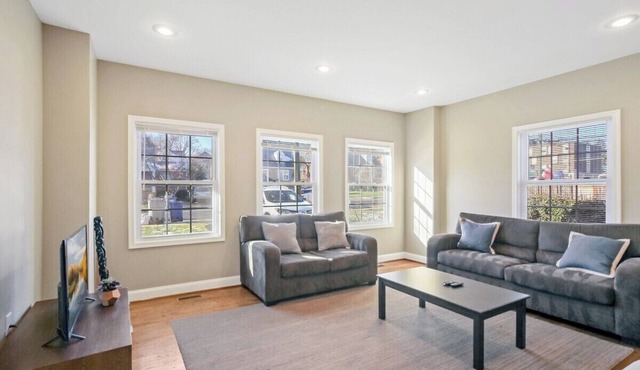 Grand Luxury/Hot Tub/Boutique/3 bedrooms