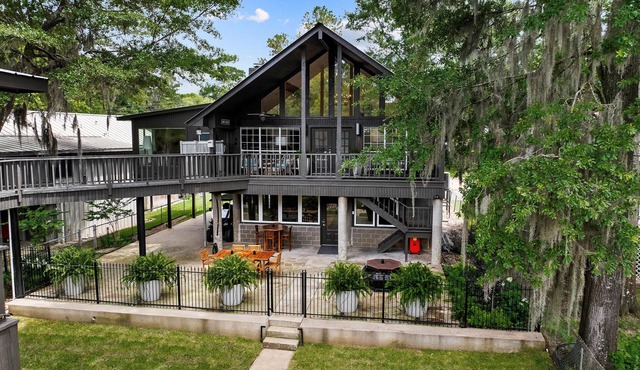 Grand Mamou at Caddo Lake - Luxury Living on The Bayou