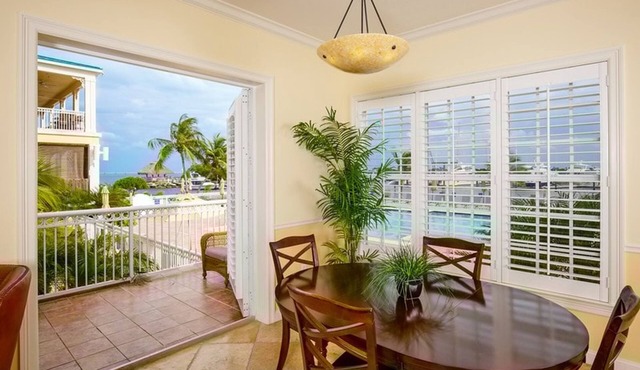 Grand Marina Suite by Brightwild Waterfront