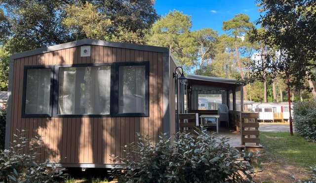 Grand mobile-home 45M2 au calme et au bord de mer
