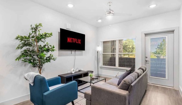 Grand Prairie 1BR | IKEA, Epic Waters, Bass Pro