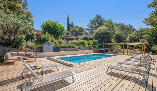 Grand Provencal 5-Bedroom Stone Villa with Pool