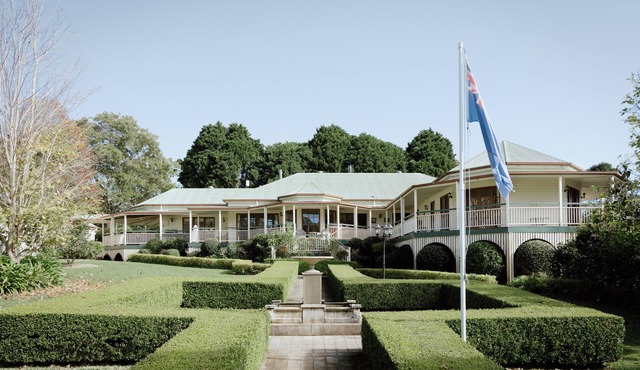 Grand Queenslander Retreat Between Montville & Maleny