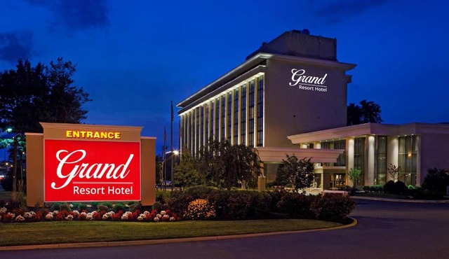 Grand Resort Hotel - Mt Laurel - Philadelphia