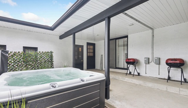 Grand Reunion House/Hot Tub/Pet Friendly