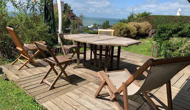 Grand rez de jardin-terrasse avec vue sur la mer - 2 chambres