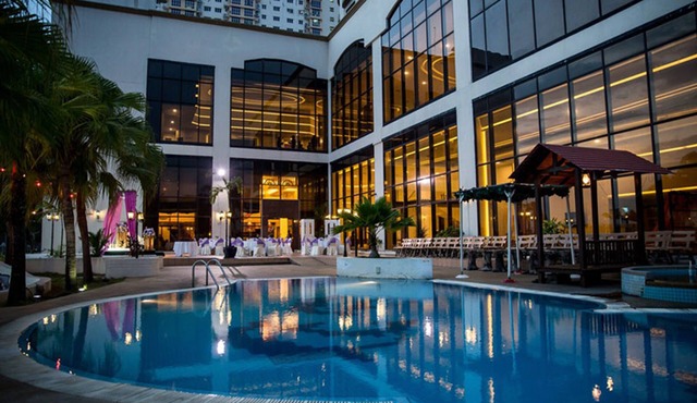 Grand Riverview Hotel