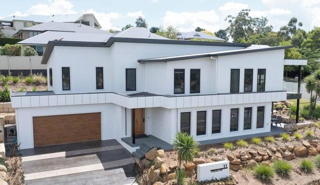 Grand Stirling - Elite Escape, Unparalleled Luxury