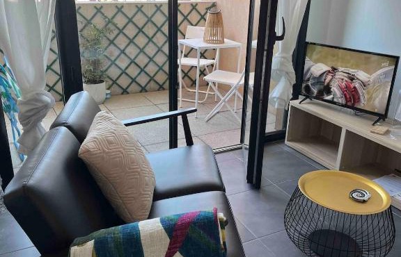 Grand Studio avec Parking et Wifi