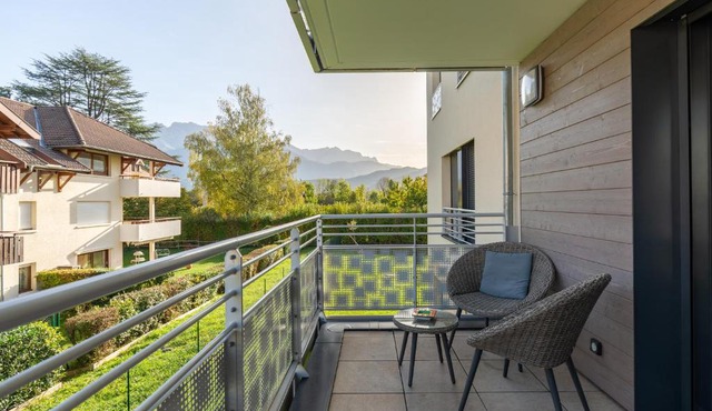 Grand studio bord du lac