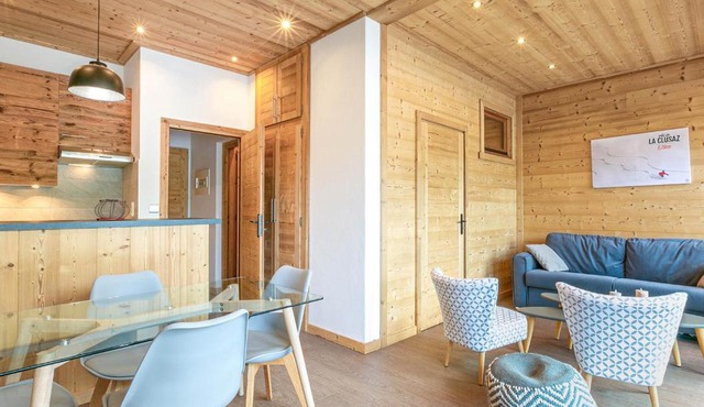 Grand Studio cabine, balcon, parking, centre La Clusaz - FR-1-437-85