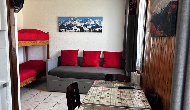 Grand Studio Cabine AU Pied DES Pistes DE SKI DE LA Quillane