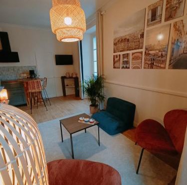 Grand T1 Cosy avec parking à 10 min de Rennes pour 2 adultes et 1 enfant