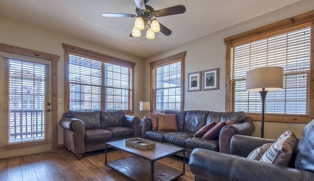 Grand Teton & Yellowstone Park! Jackson Hole & Teton Valley ID! Clean & Updated!