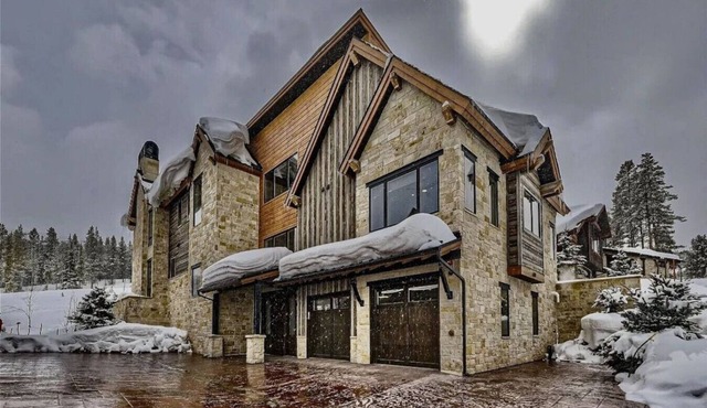 Grand Timbers – Largest Home in Copper, Ski-In/Out, 11BR