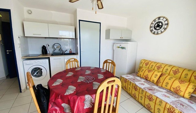 Grand travers, T3, Air-conditioned, Parking, Beach 150m.