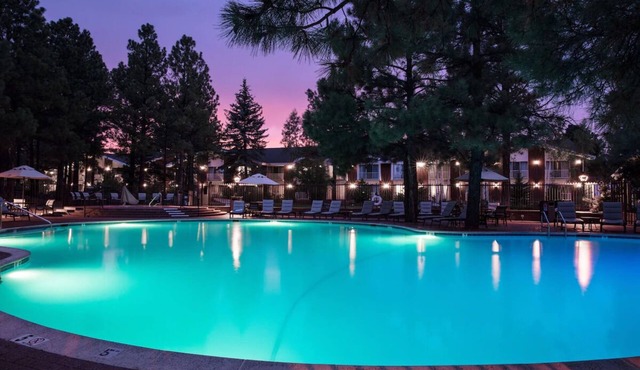 Grand Two Queen Beds at Little America Hotel w/Private Nature Trail Access