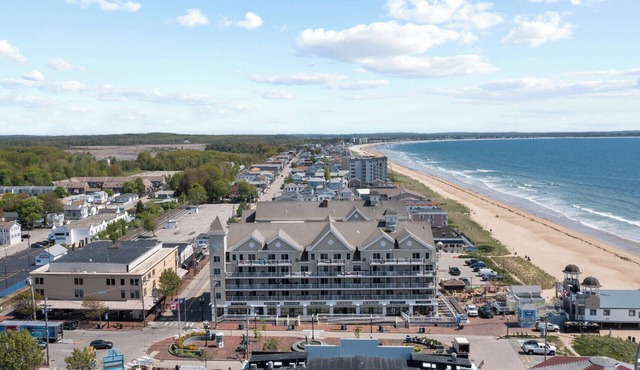 Grand Victorian ocean view, Unit 409