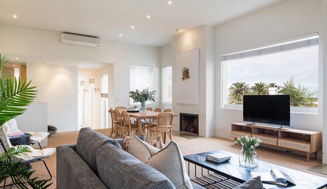 Grand Victoria Beach House