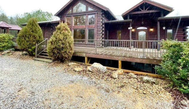 Grand View, 360-degrees of awesome Mountain Views! by RedAwning