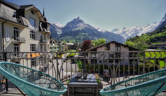 GRAND your home with common kitchens with self check-in