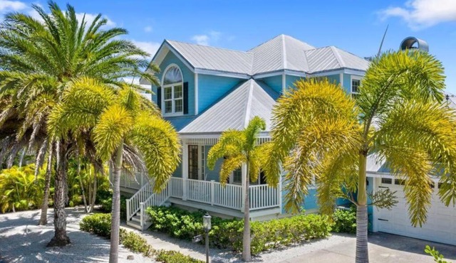 Grande Canal - Captivating 3 bedroom retreat