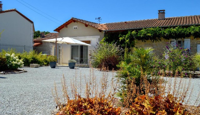 Grande Chambre d'hôte Les Chats-Pîtres