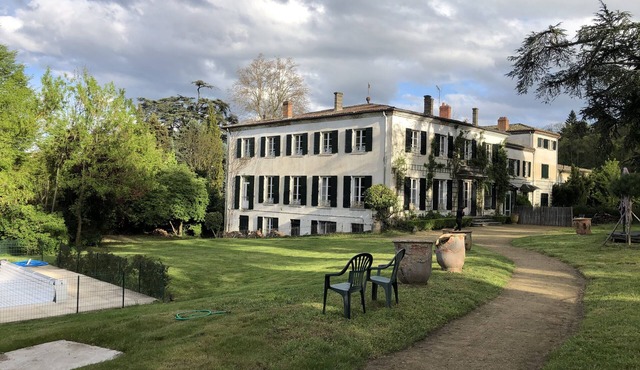 GRANDE DEMEURE FAMILIALE confortable pour 22 personnes