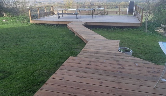 grande girondine in the heart of the montaigne and gurson vineyards