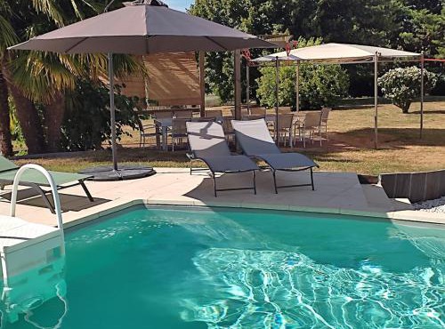 Grande maison familiale avec piscine chauffée