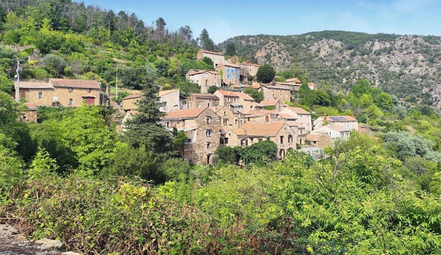 GRANDE MAISON DE VILLAGE