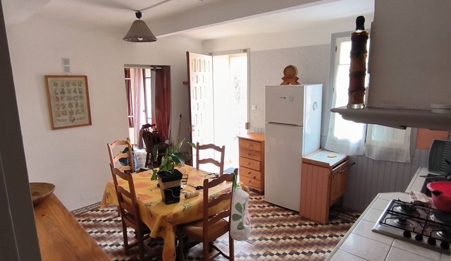 Grande Maison de Village Renovée Ideale Pour Randonnées