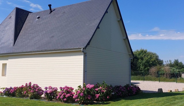 Grande Maison Privée à la Campagne, Clôturée. Proche de Toutes les Commodités