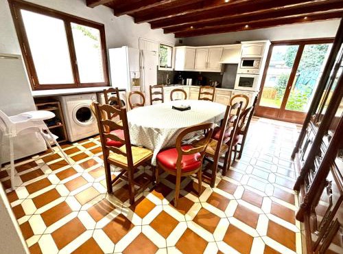 Grande maison tout confort - 5 chambres 5 salles de bain - RER A - Paris - Disney