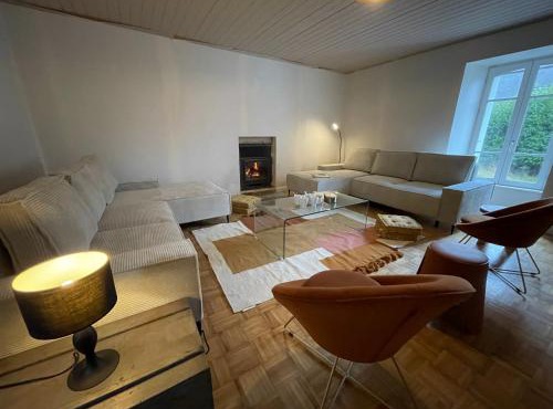 Grande maison 20 min plage, 14 personnes, 5 SDB, literie grand confort