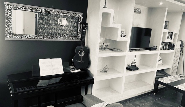 Grande Maison 4 Chambres Avec Jardin et Parking Proche Circuit des 24h du Mans