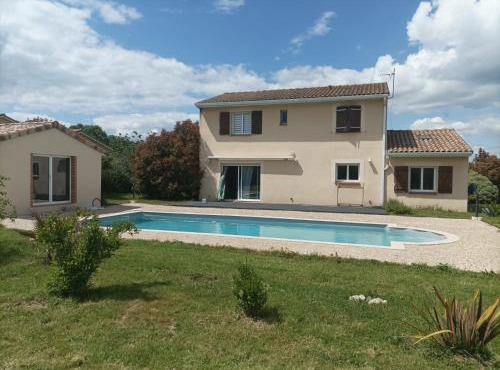 Grande maison avec piscine