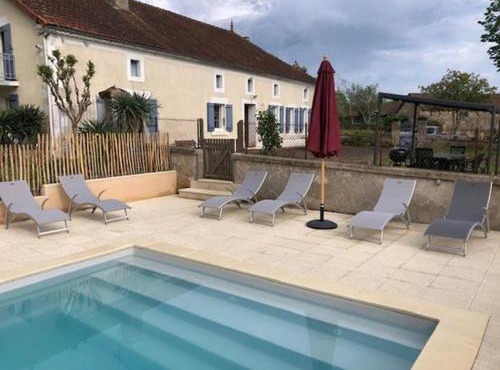 Grande maison avec piscine privée, parking et animaux acceptés - FR-1-616-505